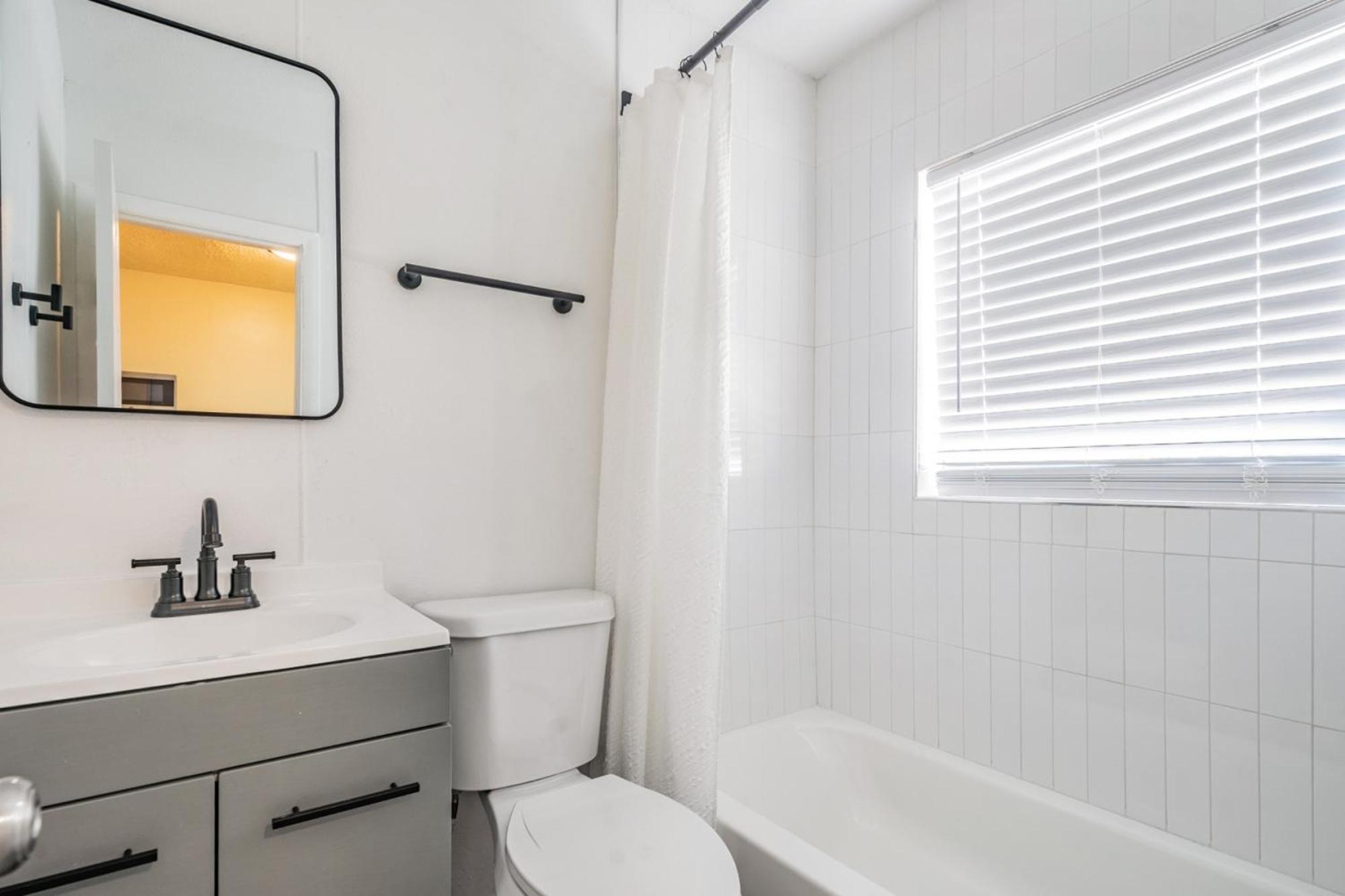 Elegant Studio Apartment In Downtown St Pete - Great Community Events! Сейнт Питърсбърг Екстериор снимка