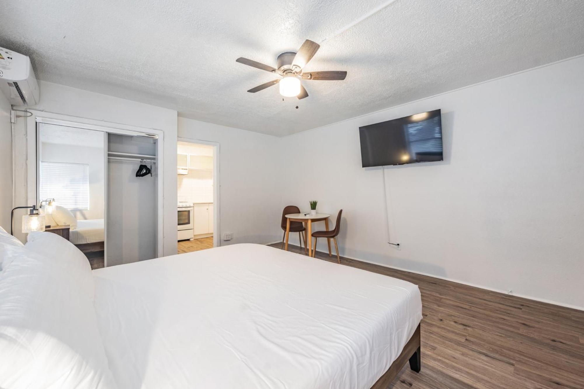 Elegant Studio Apartment In Downtown St Pete - Great Community Events! Сейнт Питърсбърг Екстериор снимка